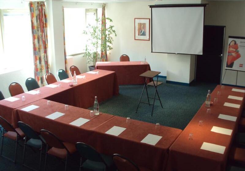 فندق Ibis Chateauroux