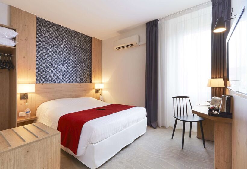 ホテル Kyriad Vannes Centreville