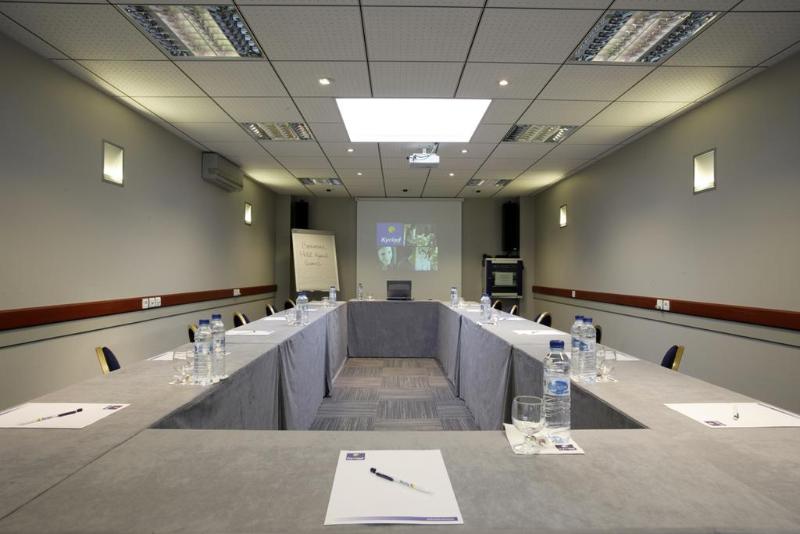 ホテル Kyriad Vannes Centreville