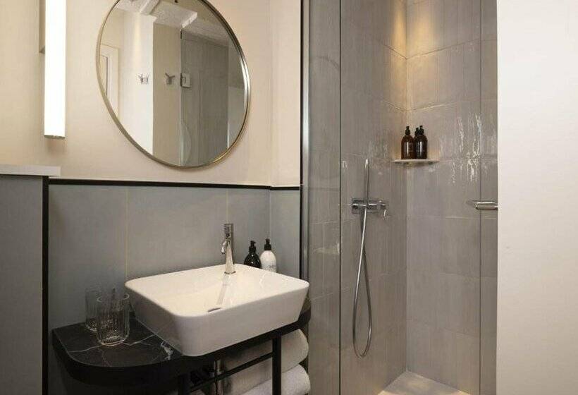 Fotos del hotel Hôtel De Lutece  Notredame:  24