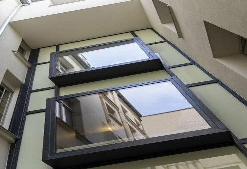 Fotos del hotel Hôtel De Lutece  Notredame:  6