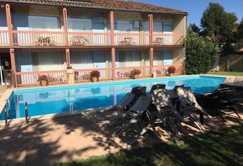 هتل Le Logis Des Cordeliers
