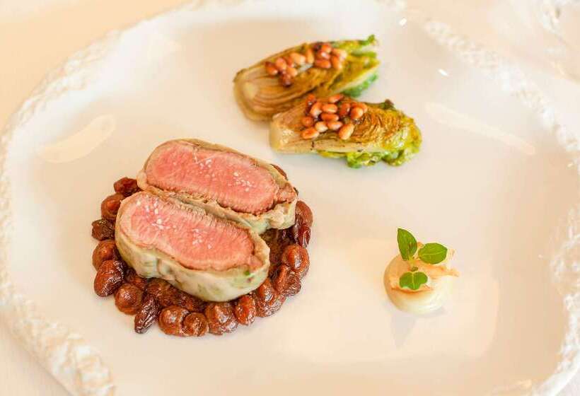 هتل Le Manoir Du Lys, The Originals Relais