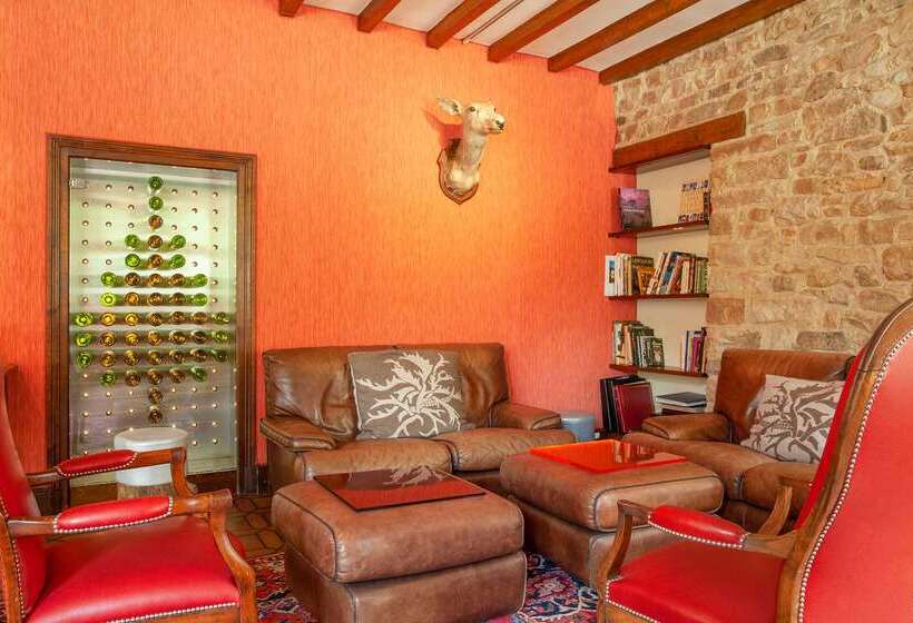 هتل Le Manoir Du Lys, The Originals Relais