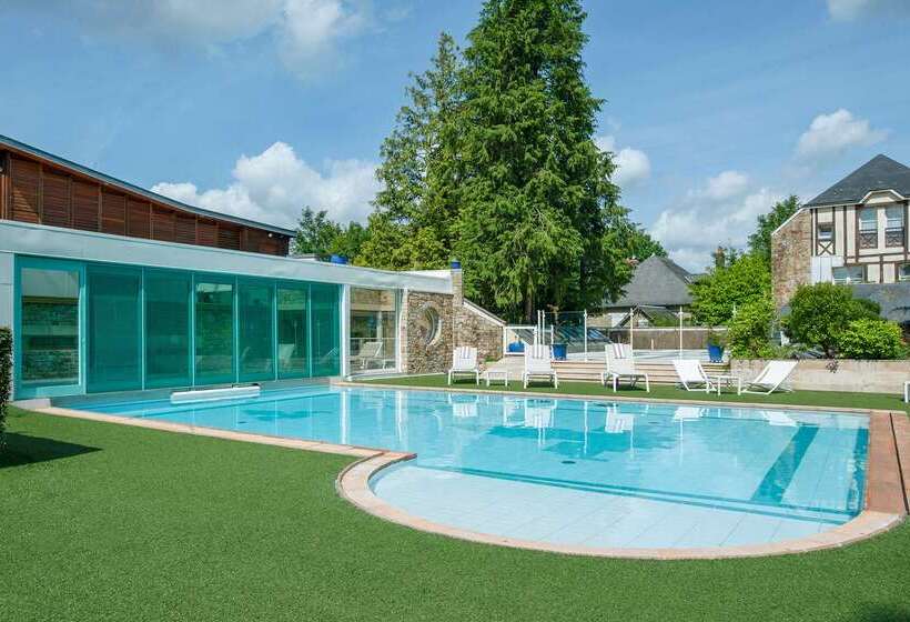 هتل Le Manoir Du Lys, The Originals Relais