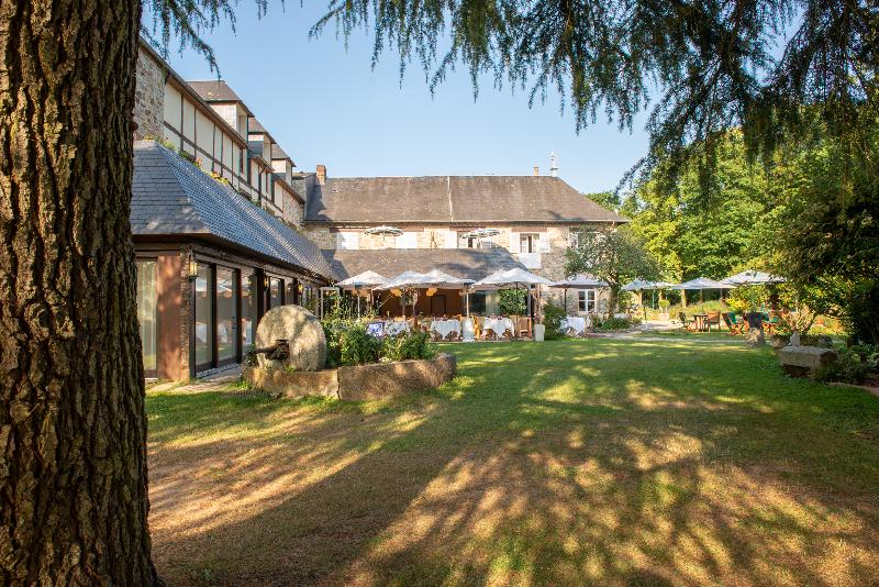 هتل Le Manoir Du Lys, The Originals Relais