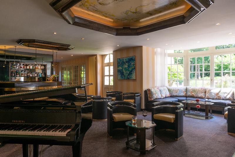 هتل Le Manoir Du Lys, The Originals Relais