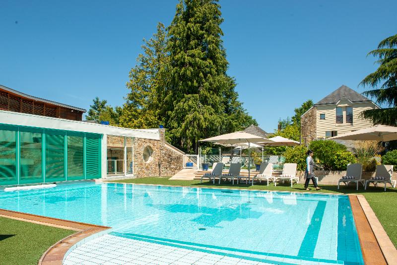 هتل Le Manoir Du Lys, The Originals Relais