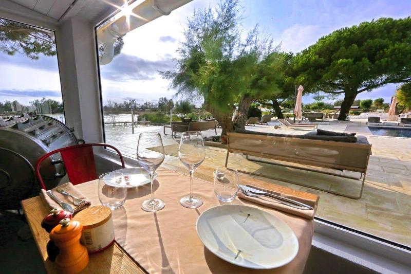 هتل Mas De La Fouque   Hôtel & Spa
