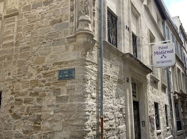 هتل Le Medieval Palais Des Papes