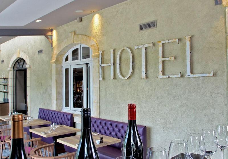 هتل Les Glycines   Hôtel & Spa   Teritoria