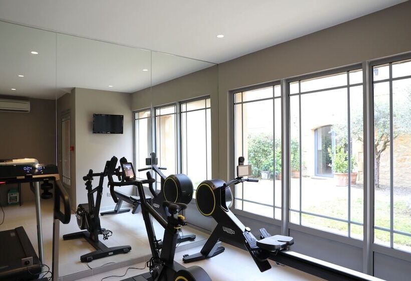 هتل Les Glycines   Hôtel & Spa   Teritoria