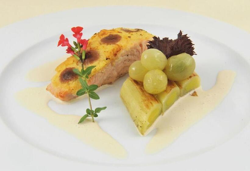 호텔 Logis Hôtel Restaurant Le Coq Hardi