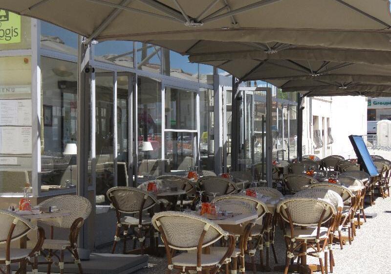 هتل Logis Hôtel Restaurant Le Cours