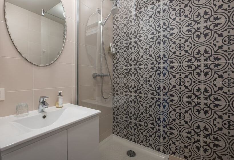 Fotos del hotel Hôtel Lacassagne:  17