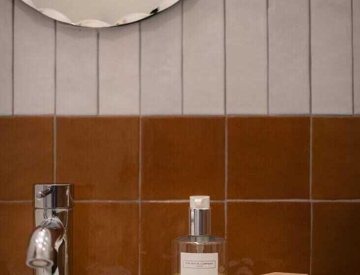 Fotos del hotel Hôtel Lacassagne:  16