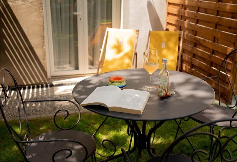 Fotos del hotel Hôtel Lacassagne:  22