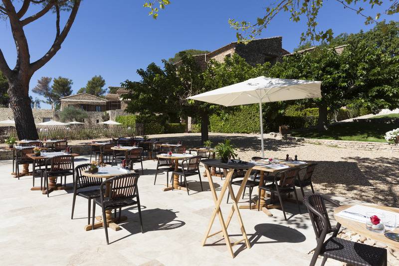 호텔 Mas Des Herbes Blanches Hôtel & Spa – Relais & Châteaux