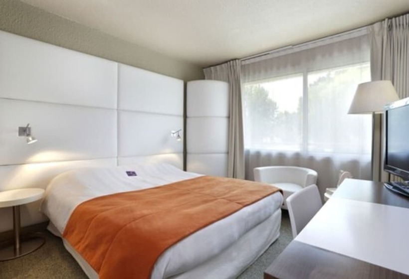 Отель Mercure Brive