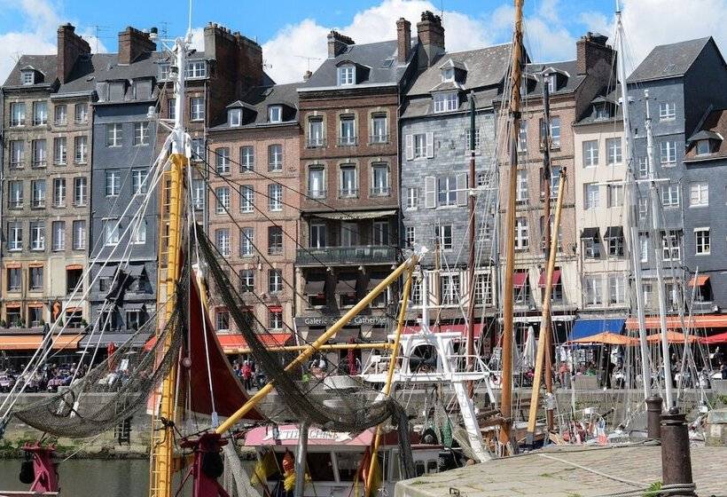 هتل Mercure Honfleur