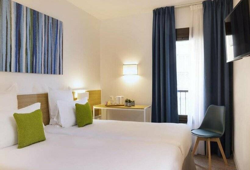 Fotos del hotel Paris Louis Blanc:  15