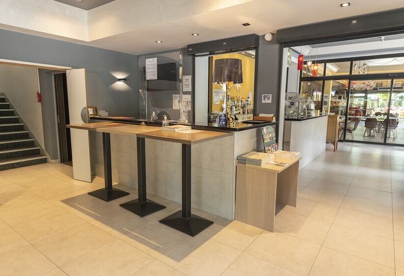 هتل Hôtel Vauban Briançon Serre Chevalier