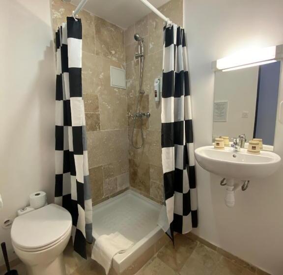 Enzo Hotels Limoges Centre Jourdan By Kyriad Direct