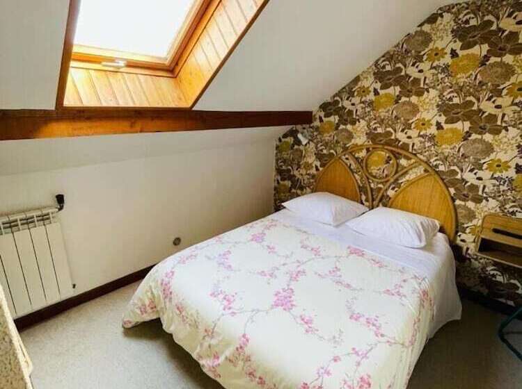 בית מלון כפרי A La Porte Saint Jean