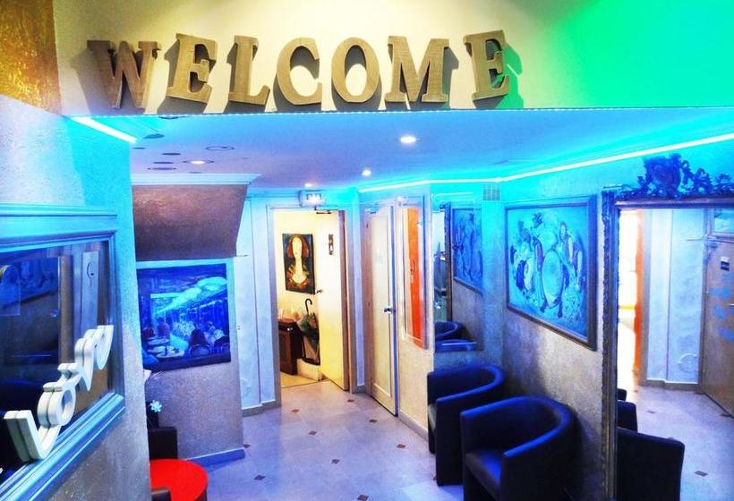 ホテル Adonis Sacré Coeur  Roma