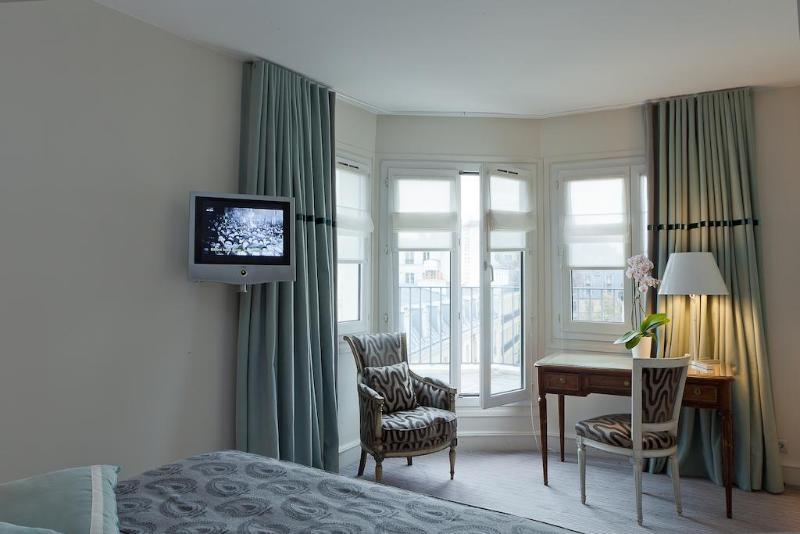 هتل Hôtel Parc Saint Séverin   Esprit De France