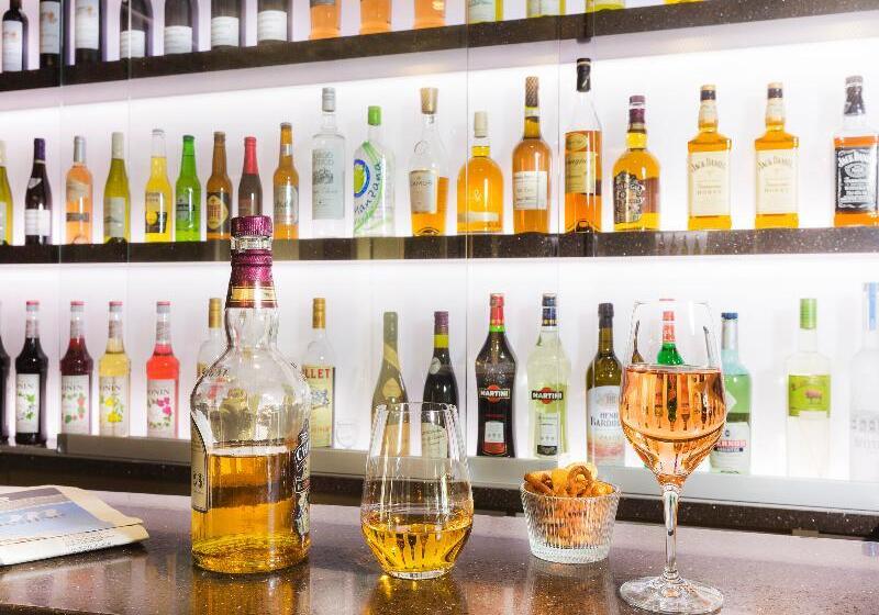 Fotos del hotel Eiffel Segur:  4