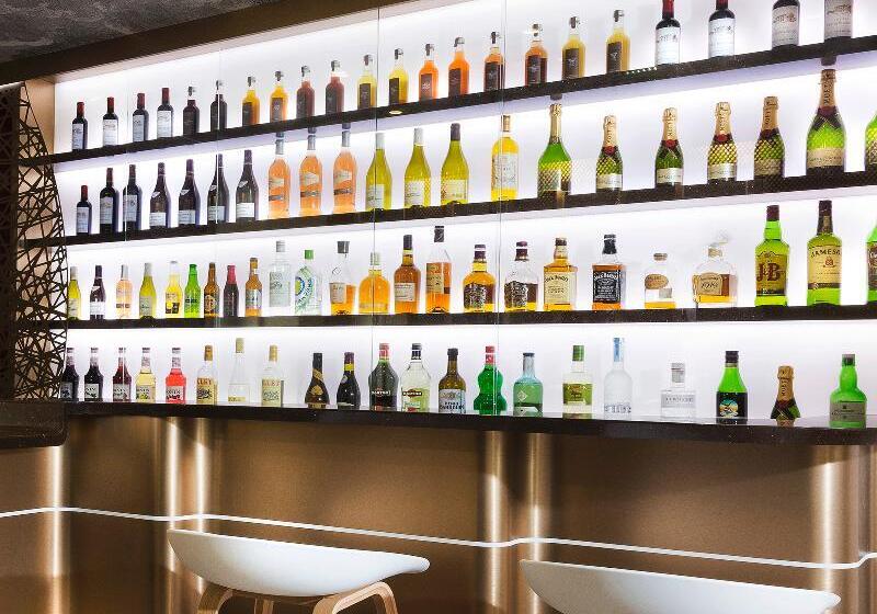 Fotos del hotel Eiffel Segur:  5