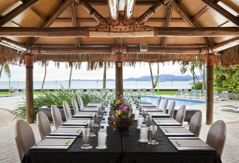 هتل Holiday Inn Suva, An Ihg