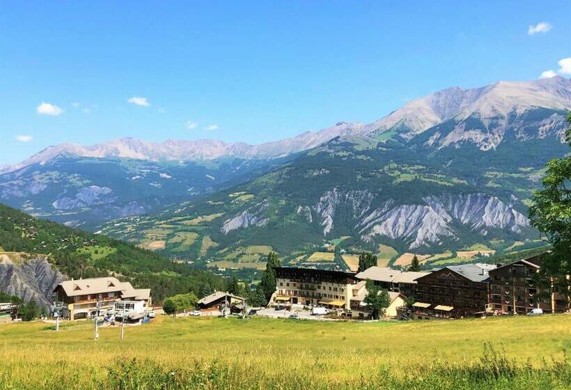 Hotel Hôtel Soleil Des Neiges