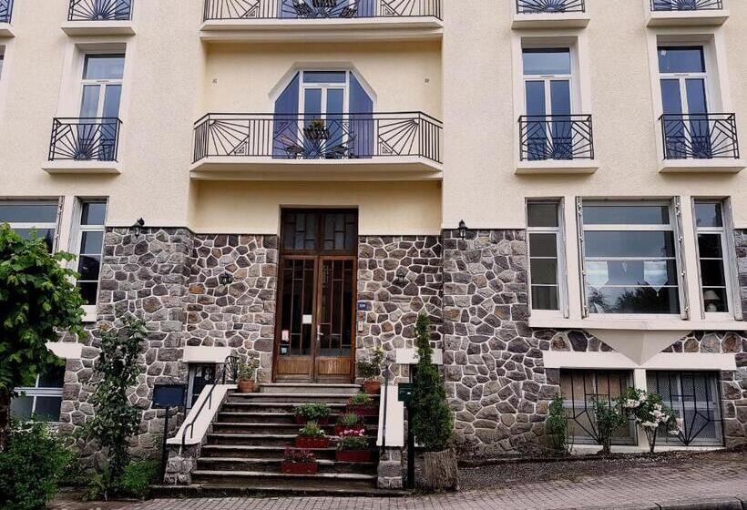 Hotel Le Pavillon
