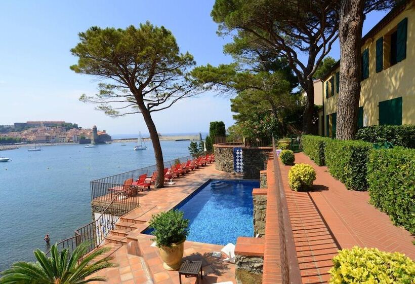 هتل Le Relais Des Trois Mas