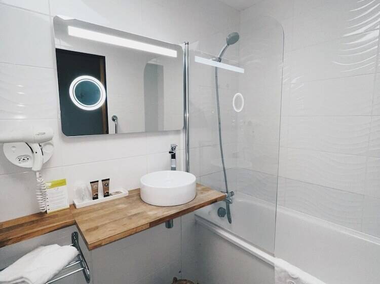 فندق Cit Hôtel Le Welcome