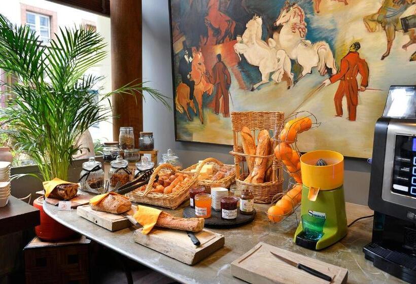 בית מלון כפרי Logis Hôtels Le Saint Georges