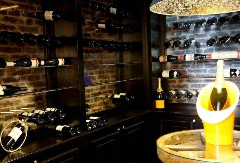 酒店 Logis Hôtel & Restaurant   Le Mouton Blanc