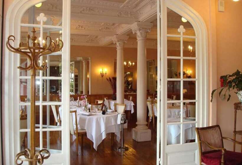 Hotel Logis Hôtel Regina