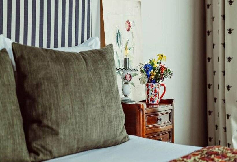 Fotos del hotel Monsieur Saintonge:  41