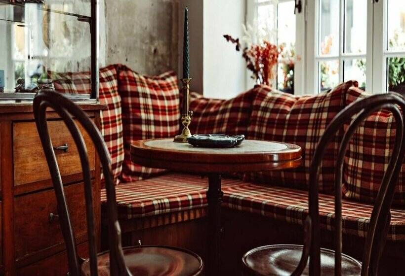 Fotos del hotel Monsieur Saintonge:  8