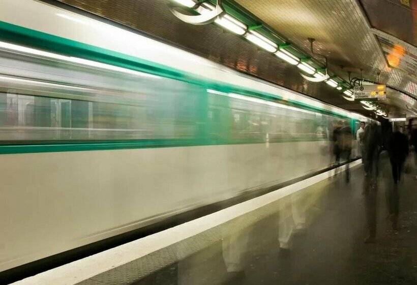 Fotos del hotel Monsieur Saintonge:  2