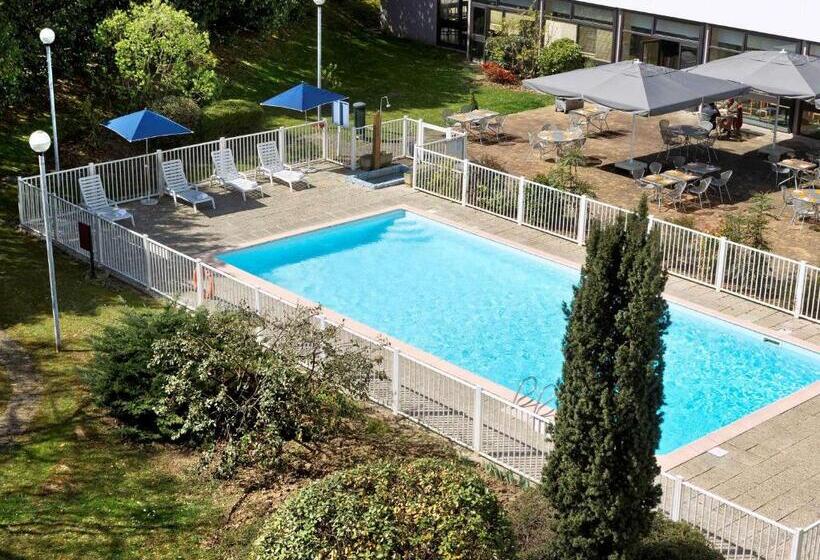 هتل Mercure Paris Le Bourget Aeroport