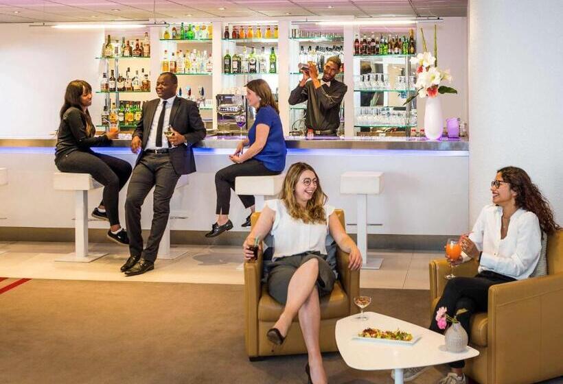 هتل Mercure Paris Le Bourget Aeroport