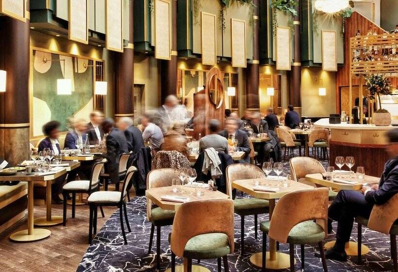 Hotel Nest Paris La Défense Mgallery