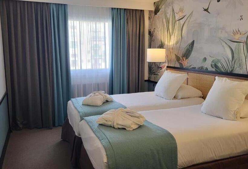 Hotell Paris Neuilly