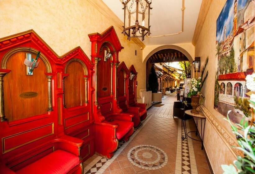 בית מלון כפרי Hôtel Paris Rome