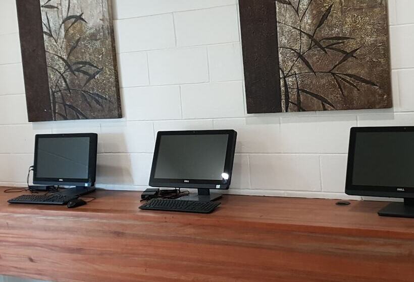 فندق Peninsula International