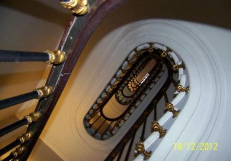 Fotos del hotel Royal Elysées:  12